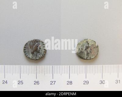 Governatore: Costantino II, Imperatore di Roma, 316–340 d.C., 1 Nummo di Costantino II, Imperatore di Roma, 337–40, bronzo argentifero, 1.64 g, 6:00, 13.8 mm, fatto in Impero Romano, Romano, IV secolo, Numismatica Foto Stock