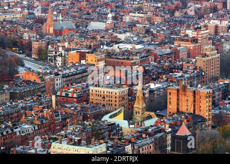 Boston, Massachusetts, USA vista aerea della città dei quartieri di Back Bay. Foto Stock