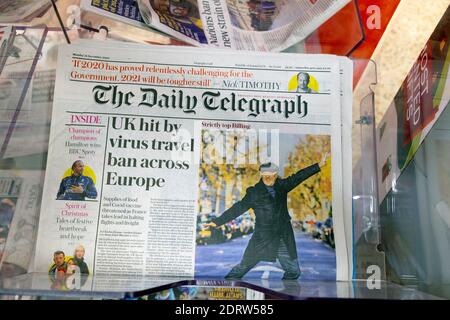 La prima pagina del quotidiano Daily Telegraph il 21 dicembre 2020 "Regno Unito colpito da virus divieto di viaggio in tutta Europa" Covid-19 Variant Mutation London UK Foto Stock
