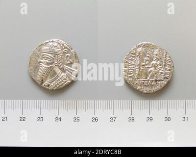 Re: Vologases III, Re di Partia, 105–147, Reguled 110–147, Mint: Seleucia ad Tigrim, Tetradrachm di Vologases III di Seleucia ad Tigrim, d.C. 105–47, Argento, 12.54 g, 12:00, 27.6 mm, Made in Seleucia ad Tigrim, Mesopotamia, Parthian, Numismatica, II secolo A.D. Foto Stock