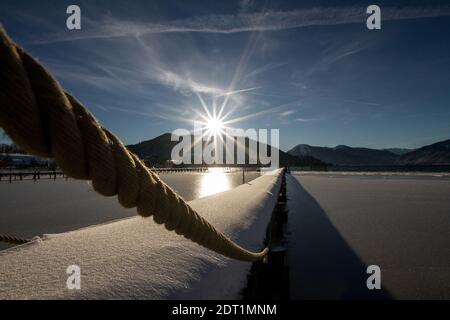 Lago di Tegernsee in Baviera in inverno Foto Stock