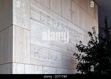Segno del Dipartimento della salute e dei servizi umani degli Stati Uniti presso la sede centrale di Washington, D.C. USA Foto Stock