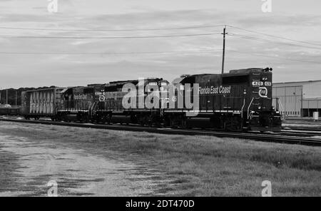 Treno ferroviario della costa orientale della Florida a New Smyrna Beach, Florida Foto Stock