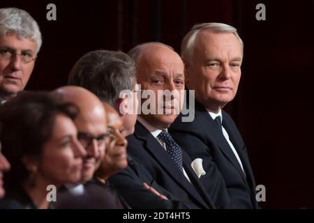 Il Ministro degli Esteri Laurent Fabius e il PM Jean-Marc Ayrault partecipano alla conferenza stampa del Presidente Francois Hollande al Palazzo Elysee di Parigi, Francia, il 14 gennaio 2014. Hollande ha spazzato via le domande su un presunto affare con un'attrice mentre ha annunciato le riforme per alleviare l'onere fiscale sulle imprese, ridurre i costi del lavoro e tagliare la spesa pubblica per rilanciare l'economia stagnante della Francia. Foto di Nicolas Gouhier/ABACAPRESS.COM Foto Stock