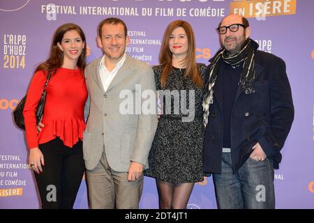 Dany Boon e sua moglie Yael, Alice Pol e Kad Merad durante la 17esima cerimonia di apertura del Festival della Commedia di Alpe d'Huez, tenutasi a l'Alpe d'Huez, Francia, il 15 gennaio 2014. Foto di Nicolas Briquet/ABACAPRESS.COM Foto Stock