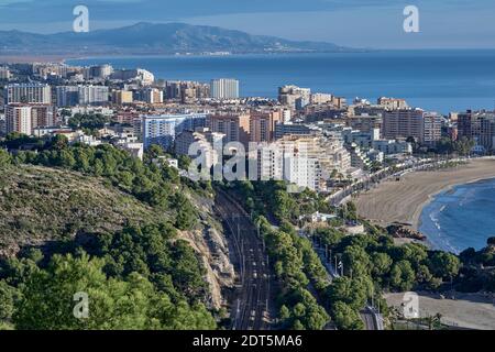 Vista aerea dal Mirador de Oropesa del Mar e la sua spiaggia la Concha, Castellon de la Plana, Comunità Valenciana, Spagna, Europa Foto Stock