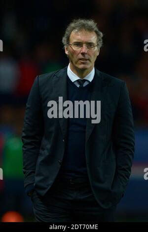 Allenatore del PSG Laurent Blanc durante la partita di calcio della Lega Francese uno, Parigi-St-Germain vs Valenciennes a Parc des Princes, Parigi, Francia, il 14 febbraio 2014. PSG ha vinto 3-0. Foto di Henri Szwarc/ABACAPRESS.COM Foto Stock