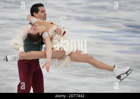 Anna Cappellini e Luca Lanotte di Italia si esibiscono in Ice Dance Free Dance Ice Skating al Sochi 2014 XXII Olympic Winter Games presso il centro di pattinaggio Adler Arena di Sochi, Russia, il 17 febbraio 2014. Le Olimpiadi di Sochi 2014 si terranno dal 07 al 23 febbraio 2014. Foto di Gouhier-Zabulon/ABACAPRESS.COM Foto Stock