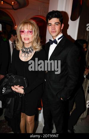 Amanda Lear e Tarik Lakehal partecipano alla festa di apertura dell'Hotel Vernet a Parigi, in Francia, il 20 marzo 2014. Foto di ABACAPRESS.COM Foto Stock