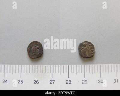 Governatore: Valentiniano III, Augusto 425-455, Zecca: Roma, moneta di Valentiniano III, Augusto 425 455 di Roma, 425–55, rame, 1.18 g, 12:00, 10.5 mm, Made in Rome, Italy, Roman, V secolo d.C., Numismatica Foto Stock