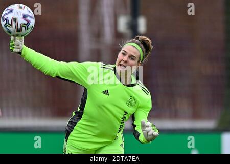 AMSTERDAM, PAESI BASSI - DICEMBRE 20: Portiere Lize Kop di Ajax durante la partita femminile olandese Eredivisie tra Ajax e VV Alkmaar a De Toekomst o Foto Stock