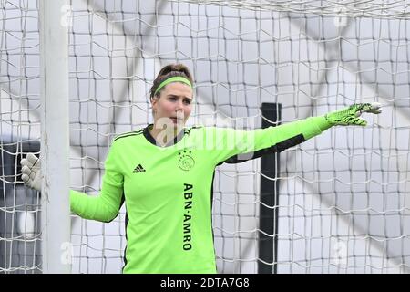 AMSTERDAM, PAESI BASSI - DICEMBRE 20: Portiere Lize Kop di Ajax durante la partita femminile olandese Eredivisie tra Ajax e VV Alkmaar a De Toekomst o Foto Stock