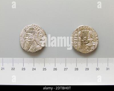 Re: Vologases III, Re di Partia, 105–147, Reguled 110–147, Mint: Seleucia ad Tigrim, Tetradrachm di Vologases III di Seleucia ad Tigrim, d.C. 105–47, Argento, 11.84 g, 12:00, 26.6 mm, Made in Seleucia ad Tigrim, Mesopotamia, Parthian, Numismatica, II secolo A.D. Foto Stock