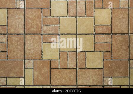 Sfondo delle lastre di pavimentazione. Struttura di lastre di pietra naturale di varie forme Foto Stock