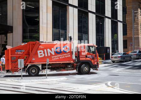 Camion di raccolta rifiuti di Bingo nel centro di Sydney, NSW, Australia Foto Stock