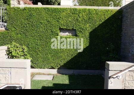 Glendale, California, USA 21 dicembre 2020 una visione generale dell'atmosfera della tomba del regista Vincente Minnelli il 21 dicembre 2020 al Forest Lawn Memorial Park di Glendale, California, USA. Foto di Barry King/Alamy Stock foto Foto Stock