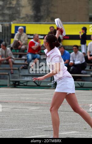 Tambourine Match, uno sport tradizionale nato nel XIX secolo in Linguadoca. Festa a Montpellier. Occitanie, Francia Foto Stock