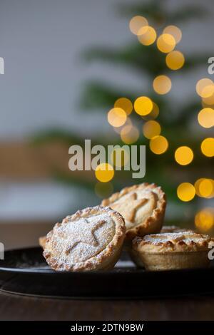 Torte di mince natalizie tradizionali Foto Stock