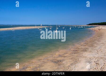 Arcachon (Francia sud-occidentale): Spiaggia di Moulleau in estate Foto Stock