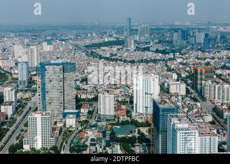Hanoi, Vietnam - 14 ottobre 2018: Vista della città di Hanoi da uno degli edifici più belli della città, Hanoi, Vietnam Foto Stock