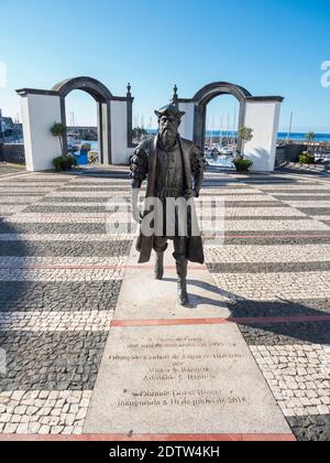 Statua di Vasco da Gama di Duker Bower, patio da Alfandega vicino al porto. Capitale Angra do Heroismo, il centro storico è parte del mondo UNESCO h Foto Stock