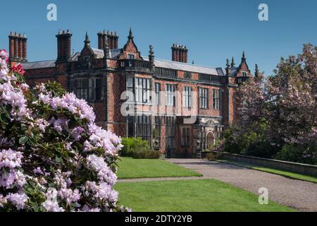 Arley Hall in primavera, Arley, Cheshire, Inghilterra, Regno Unito Foto Stock