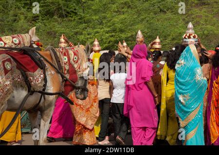 Rajasthan, India-11 febbraio 2010: Celebrare un matrimonio indù a Bharatpur. Foto Stock