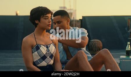 DATA DI USCITA: 23 dicembre 2020 TITOLO: Sylvia's Love STUDIO: Amazon Studios REGISTA: Eugene Ashe TRAMA: Una donna che lavora nel negozio di dischi di suo padre ad Harlem alla fine degli anni '50 incontra un aspirante sassofono giocatore. CON LA STELLA: TESSA THOMPSON come Sylvie Parker, NNAMDI ASOMUGHA come Robert Halloway. (Immagine di credito: © Amazon Studios/immagini di intrattenimento) Foto Stock