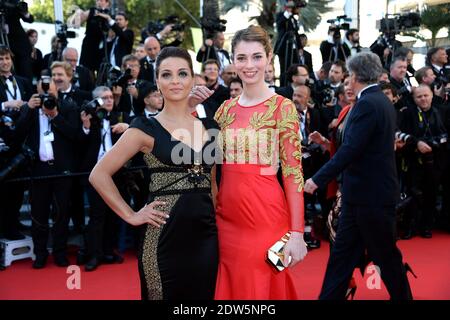 Priscilla Betti e Sarah Barzyk in arrivo alla proiezione del signor Turner e alla proiezione della Party Girl tenutasi al Palais des Festivals di Cannes, in Francia, il 15 maggio 2014, nell'ambito del Settimo Festival del Cinema di Cannes. Foto di Nicolas Briquet/ABACAPRESS.COM Foto Stock