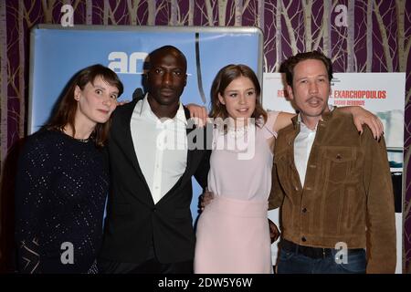 Adele Exarchopoulos, Reda Kateb in occasione della proiezione di qui vive tenutasi al Les Arcades Cinema di Cannes, Francia il 16 maggio 2014. Foto di Nicolas Briquet/ABACAPRESS.COM Foto Stock