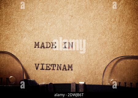 Fatto in Vietnam frase scritta con una macchina da scrivere. Foto Stock