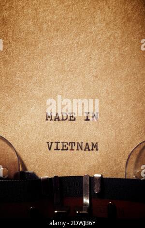 Fatto in Vietnam frase scritta con una macchina da scrivere. Foto Stock