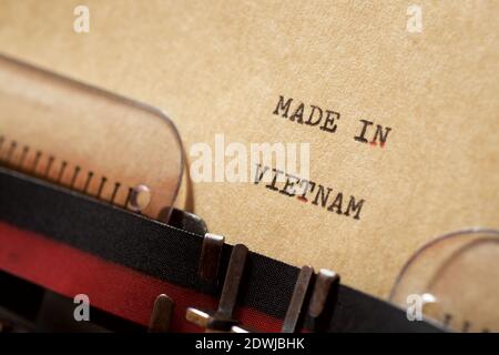 Fatto in Vietnam frase scritta con una macchina da scrivere. Foto Stock