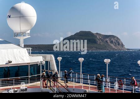 Iwo Jima che si trova a sud delle Isole Bonin. Insieme ad altre isole, formano l'arcipelago di Ogasawara, in Giappone Foto Stock