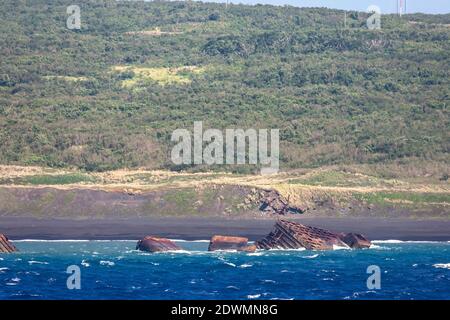 Iwo Jima che si trova a sud delle Isole Bonin. Insieme ad altre isole, formano l'arcipelago di Ogasawara, in Giappone Foto Stock