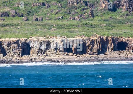 Iwo Jima che si trova a sud delle Isole Bonin. Insieme ad altre isole, formano l'arcipelago di Ogasawara, in Giappone Foto Stock