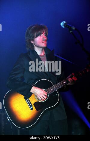 AIR in concerto al Shepherds Bush Empire di Londra, Regno Unito. 25 aprile 2001. Foto Stock