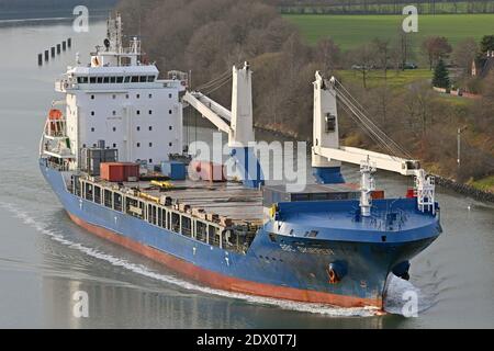 Nave da carico Generacl BBC Skipper passando per il canale di Kiel Foto Stock