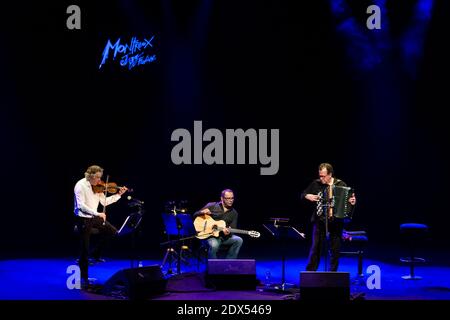 Richard Galliano, Bireli Lagrene e Didier Lockwood si esibisce in concerto al Montreux Jazz Festival, Svizzera, il 18 luglio 2014. Foto di Loona/ABACAPRESS.COM Foto Stock