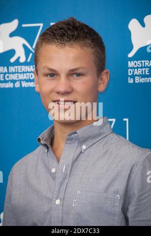 L'attore francese Romain Paul si pone durante una fotocellula per il film 'le dernier coup de Marteau', durante il 71esimo Festival annuale del Cinema di Venezia Mostra al Lido di Venezia, il 3 settembre 2014. Il film è presentato in selezione orizzonti al festival che si tiene dal 27 agosto al 06 settembre. Foto di Marco Piovanotto/ABACAPRESS.COM Foto Stock