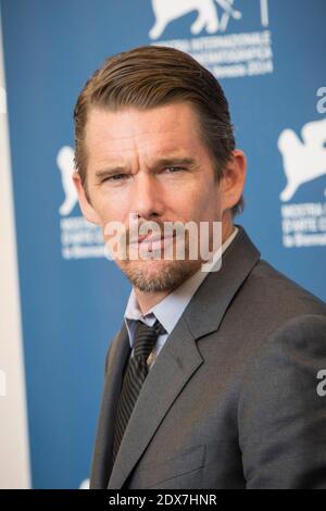 L'attore STATUNITENSE Ethan Hawke in posa alla foto-chiamata del film 'Good Kill' durante il 71esimo Festival del Cinema di Venezia, 5 settembre 2014. Foto di Marco Piovanotto/ABACAPRESS.COM Foto Stock