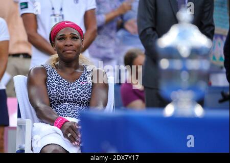 Serena Williams of USA contro Caroline Wozniacki di Danimarca al campionato americano Open Tennis Championships Woman's Final all'USTA Billie Jean King National Tennis Center di New York City, NY, USA il 7 settembre 2014. Williams ha sconfitto Wozniacki 6-3, 6-3 e ha vinto il suo terzo US Open consecutivo. Foto di Corinne Dbreuil/ABACAPRESS.COM Foto Stock