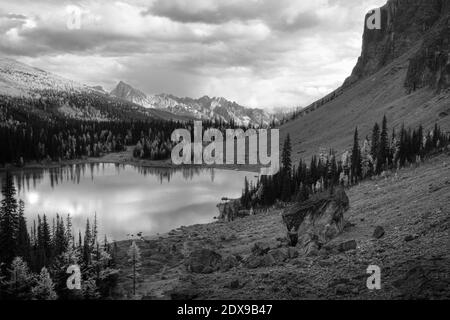 Tarn a Banff Foto Stock