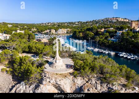 Vista aerea delle barche presso il porto turistico di Santa Ponca, Maiorca Foto Stock