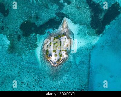 Veduta aerea dell'isola di Barefoot, isola di Hudhuranfushi, Maldive Foto Stock