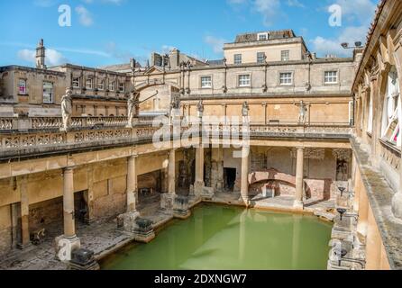 Il complesso delle Terme Romane nel centro della città di Bath, Somerset, Inghilterra Foto Stock