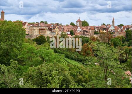 Splendida vista sulla città storica di Rothenburg ob der Tauber, Baviera, Germania Foto Stock