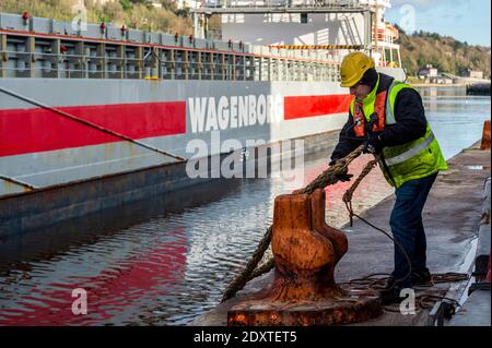 Cork, Irlanda. 24 Dic 2020. La nave del General Cargo 'Jolyn' attracca a Kennedy Quay questo pomeriggio trasportando un carico di alimentazione animale. Salpa il 30 dicembre. Credit: AG News/Alamy Live News Foto Stock