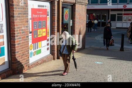 Windsor, Berkshire, Regno Unito. 2 Novembre 2020. L'Inghilterra tornerà presto in un secondo blocco Coronavirus Covid-19 questa settimana. Il centro di Windsor rimane tranquillo. Credito: Maureen McLean/Alamy Foto Stock