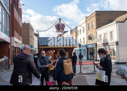 Windsor, Berkshire, Regno Unito. 2 Novembre 2020. L'Inghilterra tornerà presto in un secondo blocco Coronavirus Covid-19 questa settimana. Il centro di Windsor rimane tranquillo. Credito: Maureen McLean/Alamy Foto Stock